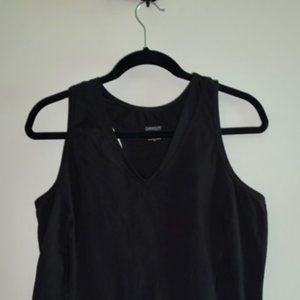Danskin workout tank w/ built in shelf bra